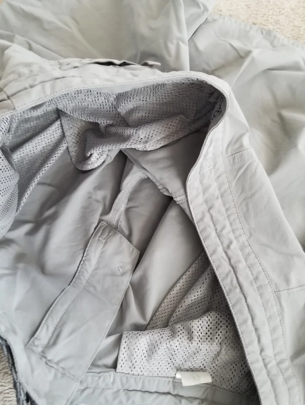 Patagonia Mens 32 Conquerors Of The Useless Gray Wavefarer Boardshorts